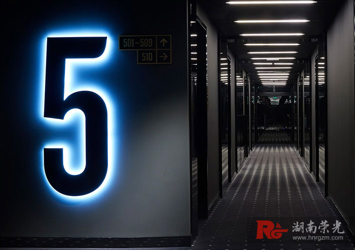 �Lɳ�l�����m�䲻ͬ�҃��̘I���g�����E