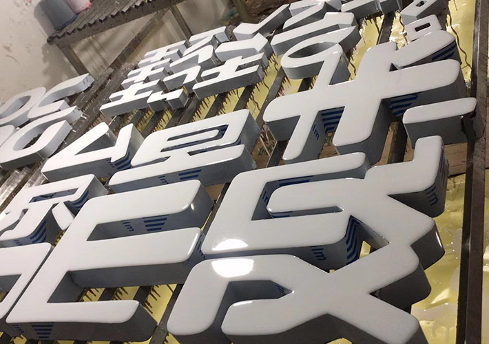 �Lɳ��֬��