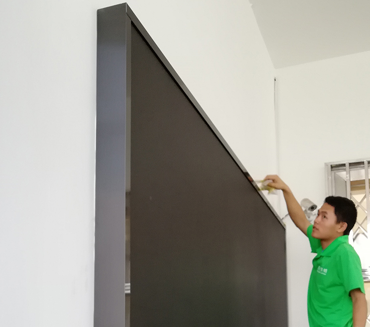 長沙全彩顯示屏安裝現場 長沙全彩顯示屏安裝現場